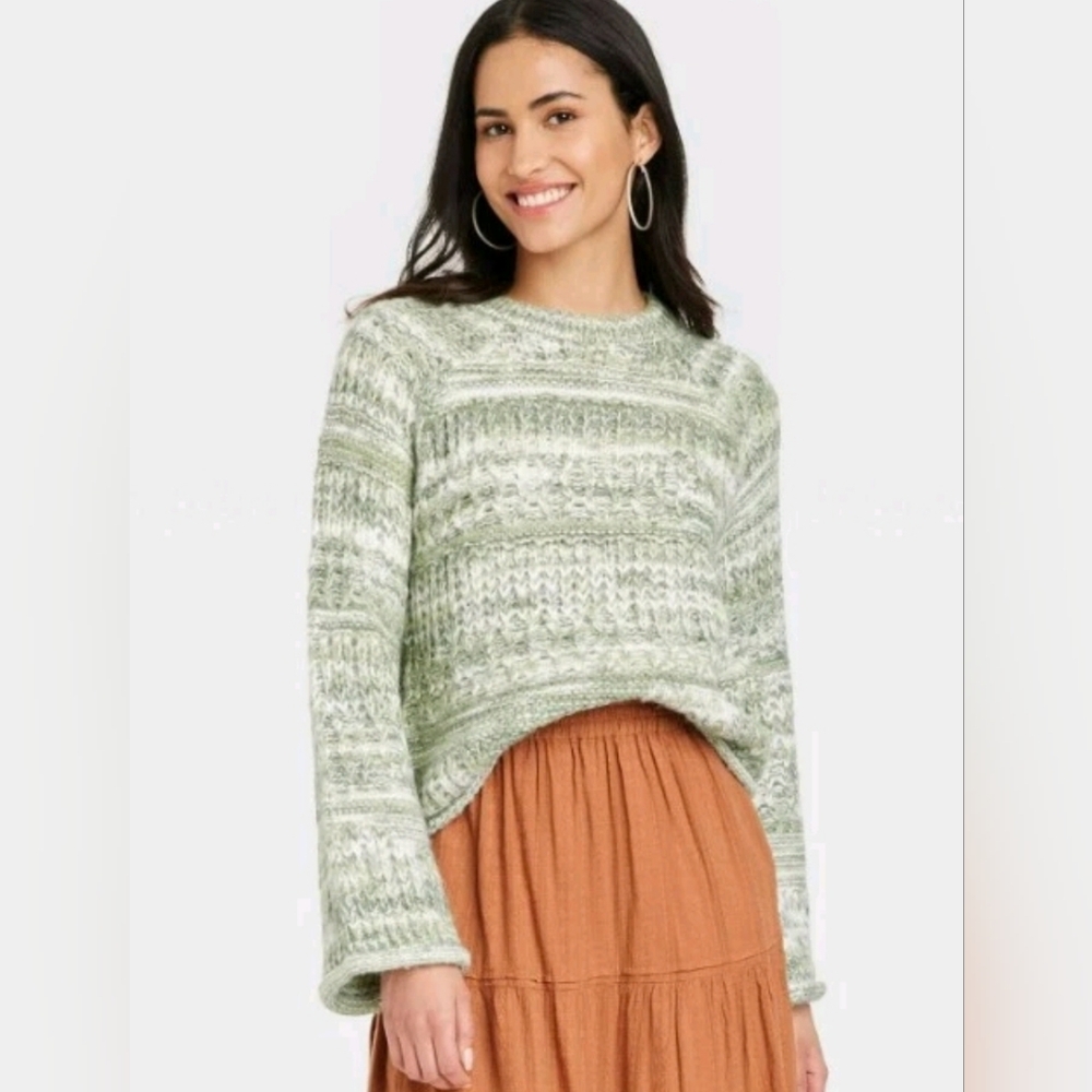universal thread Women's Green Knit Sweater